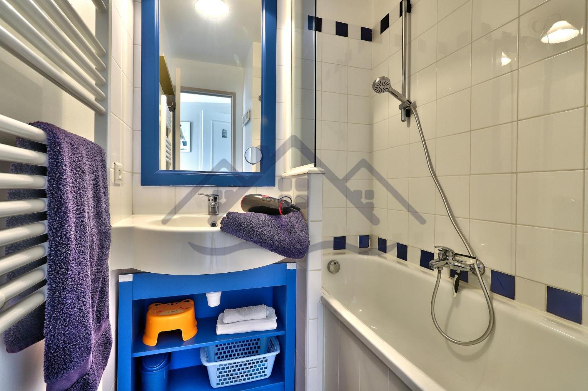 Localise - A06 - Entierement De Plain-Pied Avec Petite Vue Mer - Donnant Sur La Piscine Et Le Jardin - Wifi Inclus - Draps Inclus - Guilvinec 외부 사진